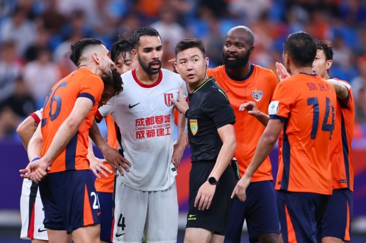 佛得角即将首次打进世界杯，足球报：归化球员德尔加多是佛得角裔