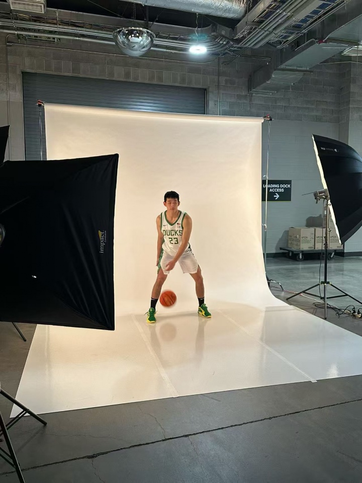 媒体人：林葳得到主帅的登场保证 在NCAA能获得比肩CBA合同的收入