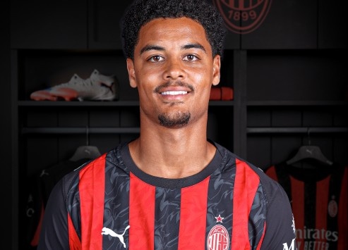 德温特：魔笛有金球和六欧冠，若他都不抱怨其他人有什么资格抱怨