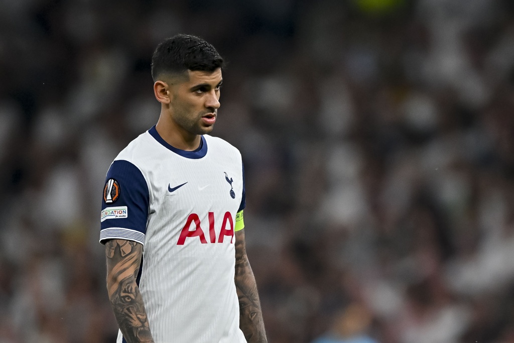 弗兰克：我对罗梅罗的评价非常高，他是世界最佳中后卫之一