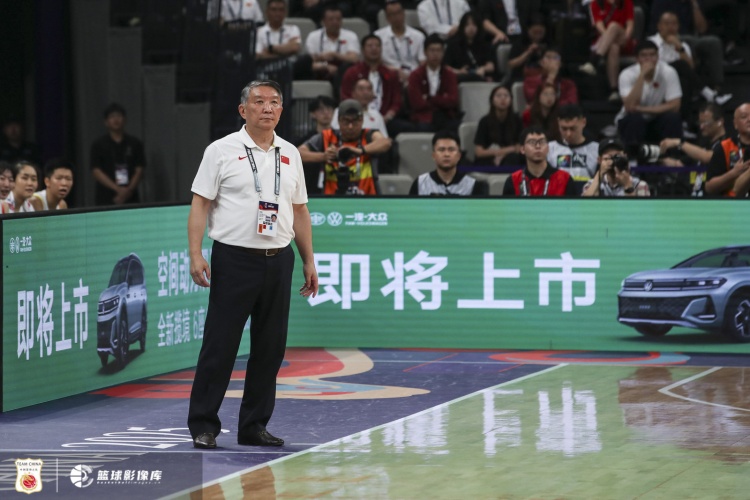 宫鲁鸣：中国女篮的大门始终向最优秀的球员敞开