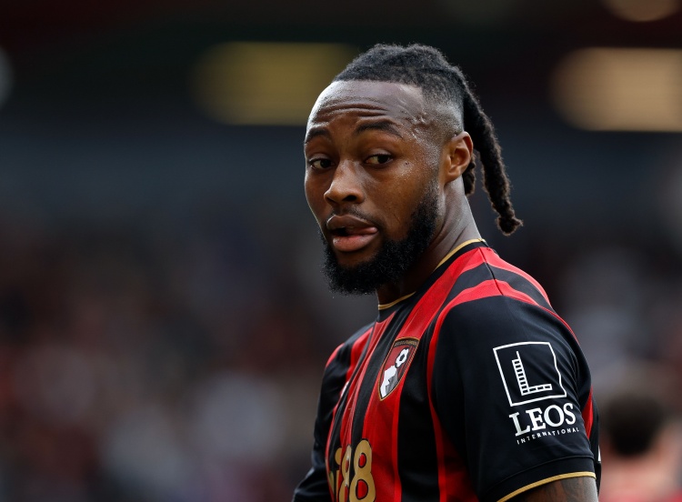 如今7500万！塞梅尼奥曾屡遭阿森纳等伦敦球队拒绝，一度放弃足球